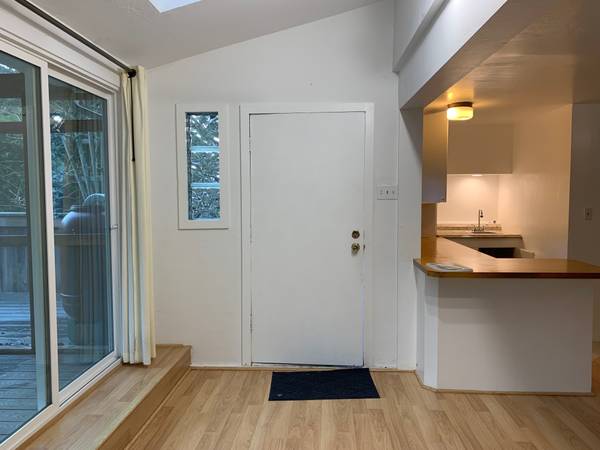 0BR/1BA Apartment · Fairfax photo 2