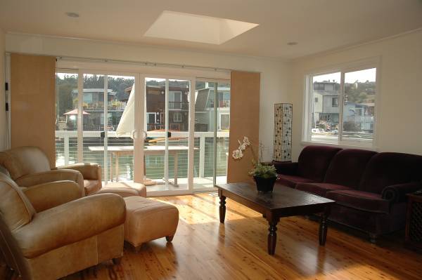 2BR/2BA Apartment · Sausalito photo 2