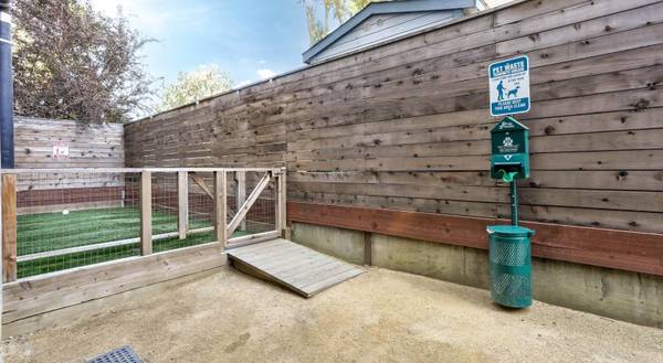 4801 Shattuck photo 5