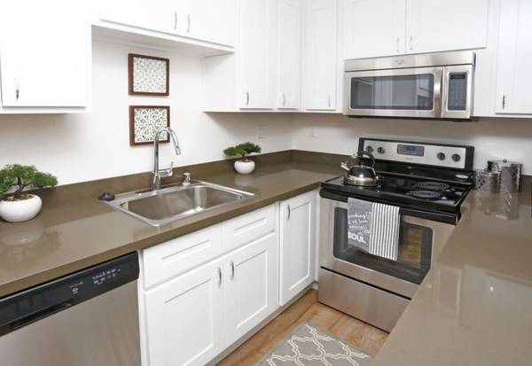 3BR/2BA Apartment · Cupertino photo 2