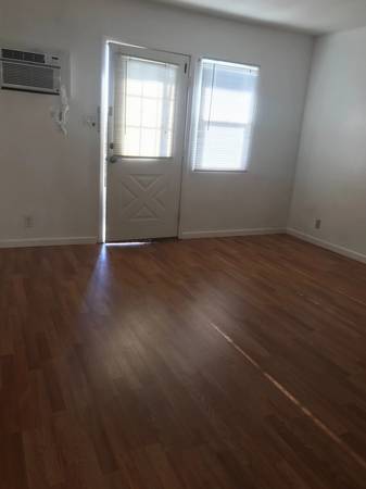 0BR/1BA Apartment · Concord photo 2
