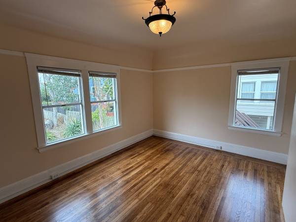 2BR/1BA Apartment on Cabrillo · San Francisco photo 4