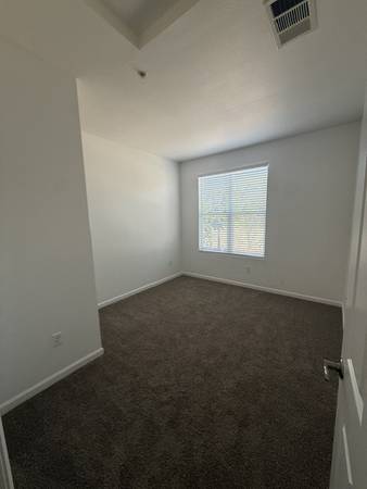 2BR/2BA Townhouse · Gilroy photo 2