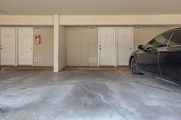 1BR/1BA Apartment on Mt. Diablo Blvd · Lafayette photo 4