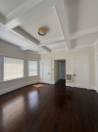 0BR/1BA Apartment · Oakland