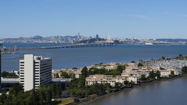 1BR/1BA Condo · Emeryville photo 4