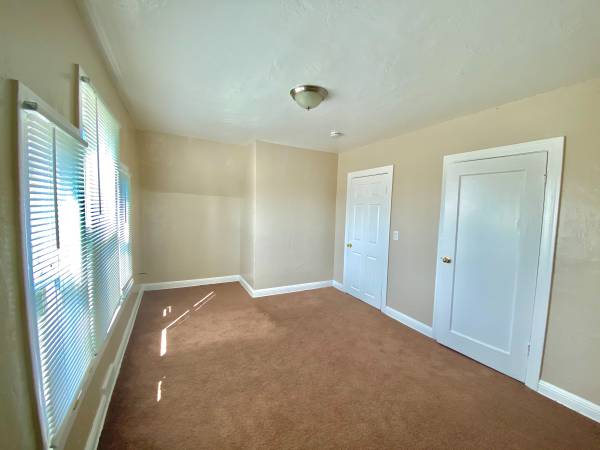 2BR/1BA Duplex on 28th Ave · Oakland photo 4