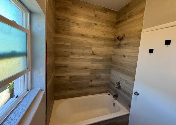 1BR/1BA Apartment · Santa Rosa photo 2