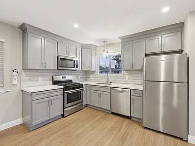 2BR/1BA Apartment on Summerfield Rd · Santa Rosa photo 5