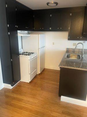 Apartments on Garland Ave · Oakland photo 4