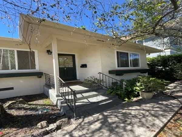 156 Everson Dr Santa Cruz, CA 95060 photo 2