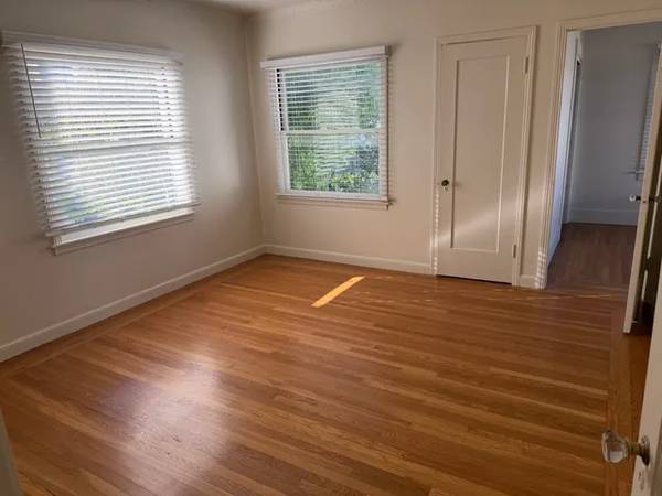 2BR/2BA Apartment · San Francisco photo 4