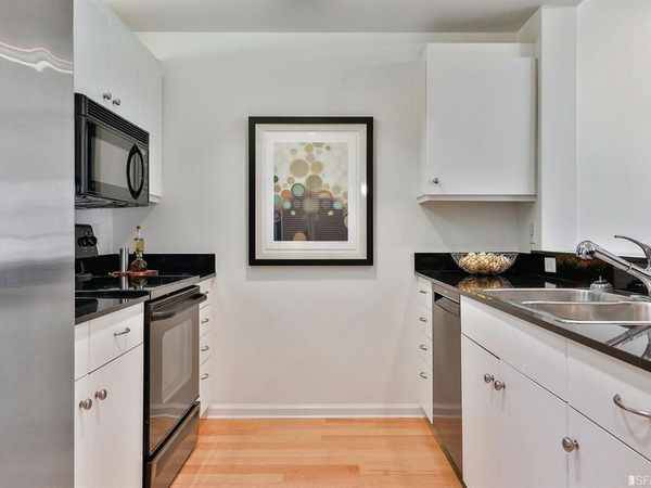 1BR/1BA Apartment · San Francisco photo 2