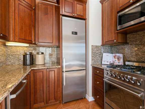 1BR/1BA Apartment · San Francisco photo 3
