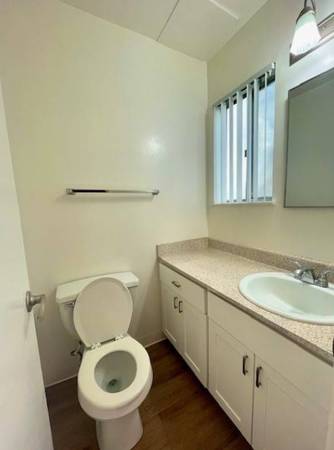 2BR/1BA Townhouse on Tahoe Ct. Near Walker Ave · Walnut Creek photo 5