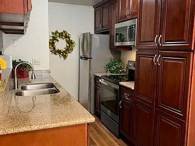 2315 Saidel Dr San Jose, CA 95124 photo 2