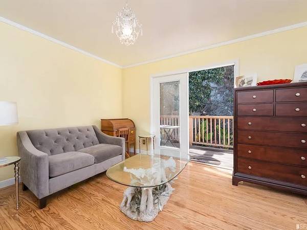 2BR/1BA Single Family House on De Haro St · San Francisco photo 3