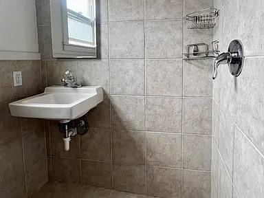 Shores Condominiums photo 5