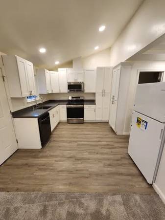 Brand New Spacious Oakland Hills Home photo 5
