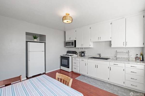 1BR/1BA Single Family House on San Diego Ave · Daly City photo 5