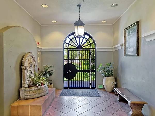 516 Martha Street, San Jose, CA 95112 photo 2
