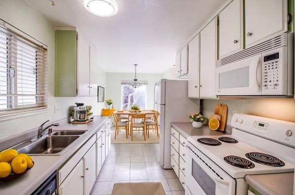 2BR/2BA Apartment on E Taylor Ave Unit F · Sunnyvale photo 5
