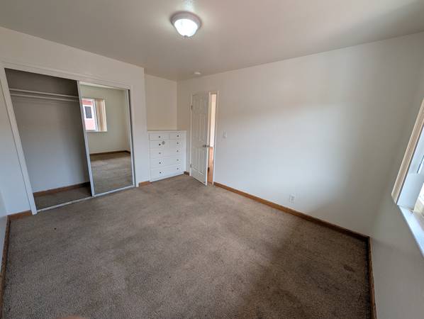 Apartments on Civic Campus Way · South San Francisco photo 5