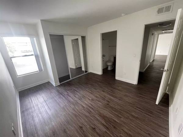 1BR/1BA Apartment on 4th St · Napa photo 3