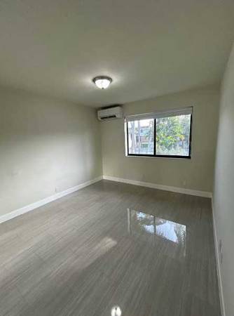 1266 Lincoln Street, Santa Clara, CA 95050 photo 2