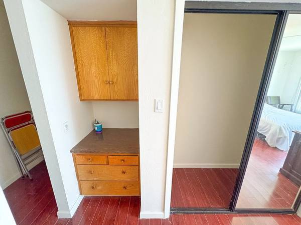 1BR/1BA Apartment · East Elmhurst photo 4