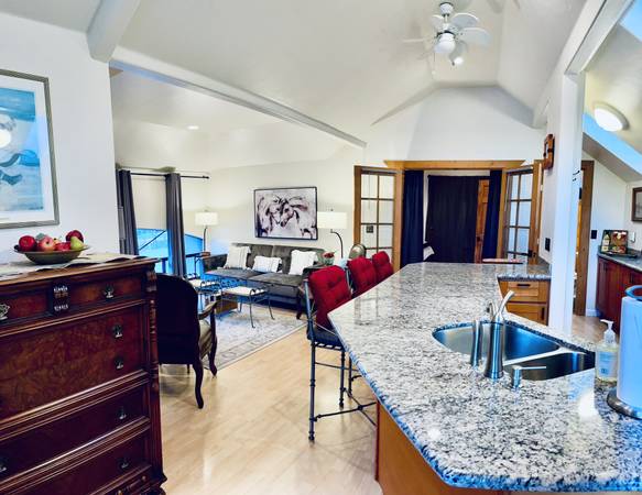 1BR/1BA Apartment · Hayward photo 2
