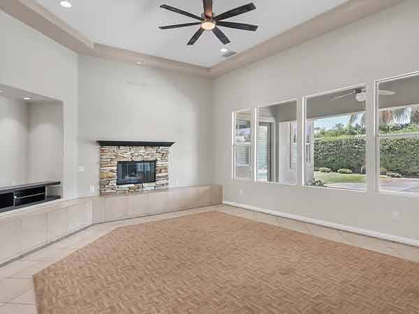 2BR/2BA Apartment · Richmond photo 2