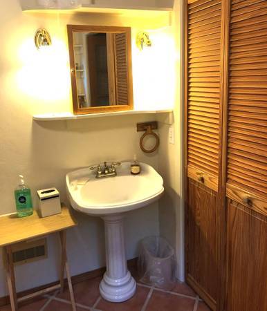 2BR/2BA Apartment · Redwood City photo 2