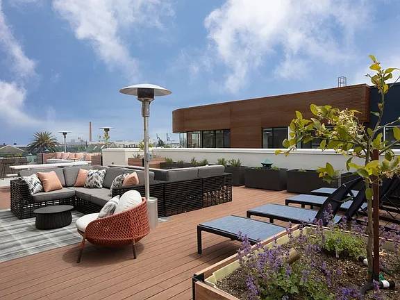 Avalon Dogpatch photo 2
