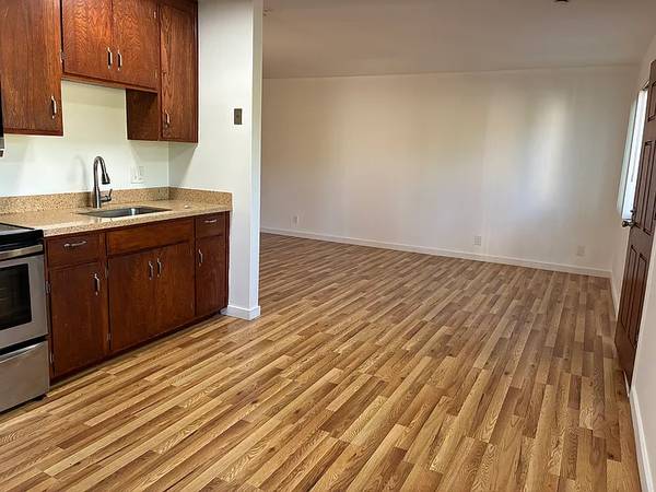 2BR/1BA Apartment on Colony St · Mountain View photo 5