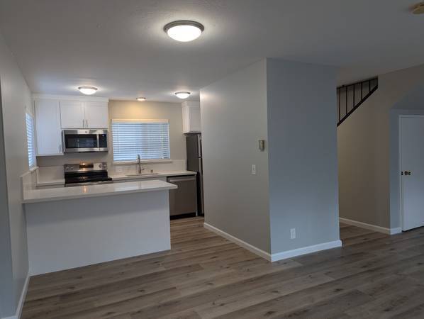 1BR/1BA Apartment · Rodeo photo 2