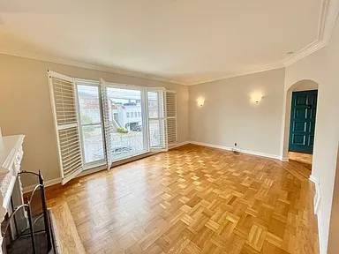 1BR/1BA Apartment · Whitestone photo 5
