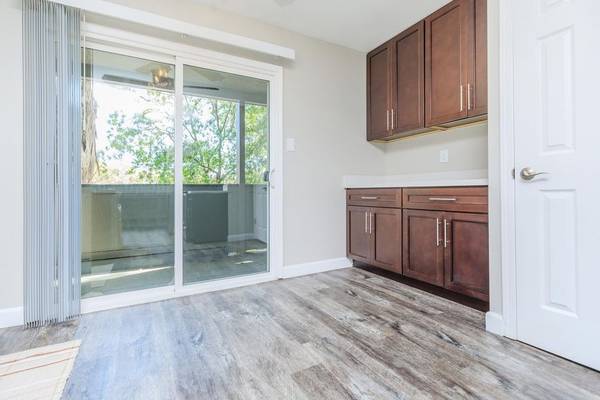 1BR/1BA Apartment · East Meadow photo 5