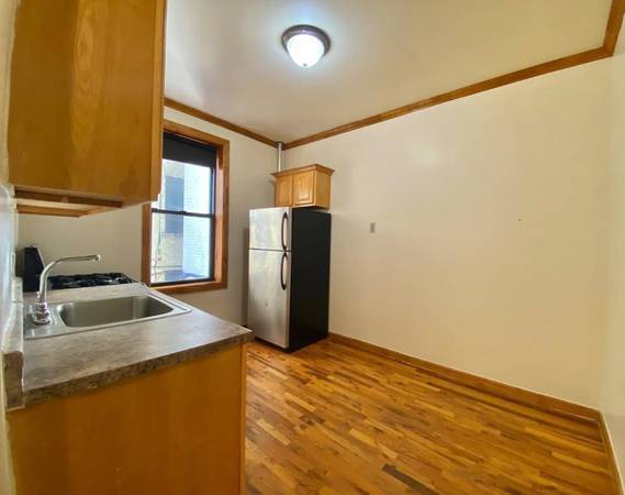 1BR/1BA Apartment · Ridgewood photo 3