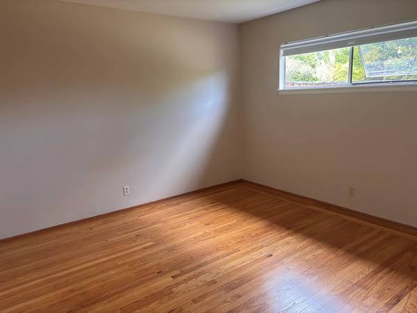1BR/1BA Apartment · Freeport photo 2