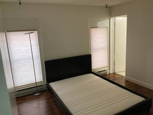 1BR/1BA Apartment · Roosevelt photo 3