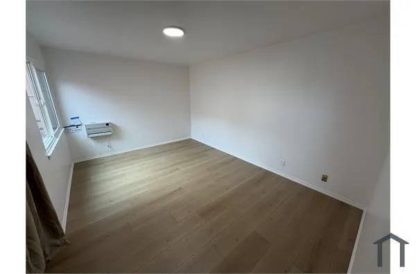 2BR/1BA Apartment · New York photo 2