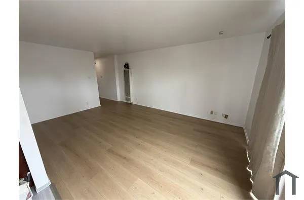2BR/1BA Apartment · New York photo 3