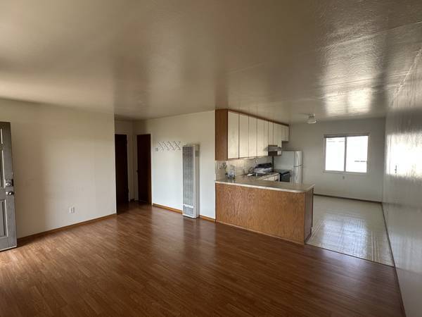 2BR/1BA Apartment · Bronx photo 3