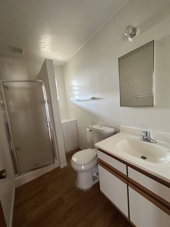 2BR/1BA Apartment · Bronx photo 5