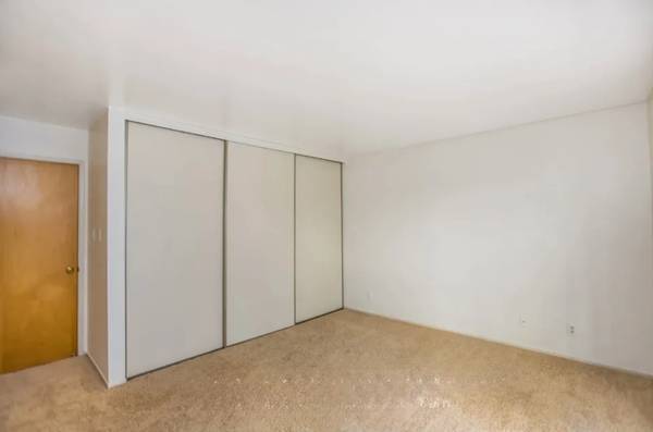 1BR/1BA Apartment · Bolingbrook photo 4