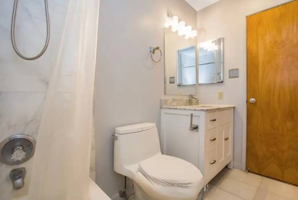 1BR/1BA Apartment · Bolingbrook photo 5