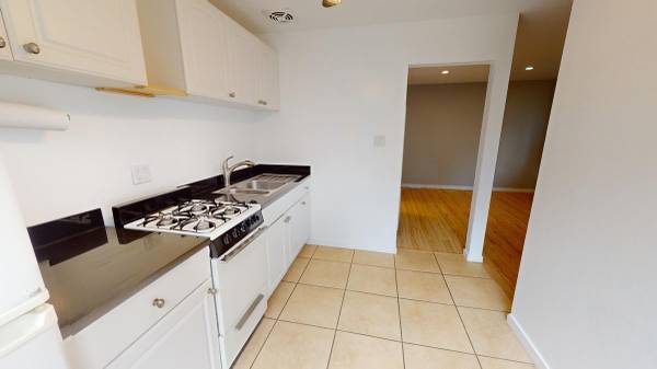 2BR/1BA Apartment · Brooklyn photo 2