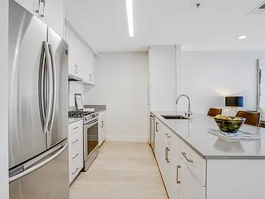 3BR/3BA Apartment · San Francisco photo 5