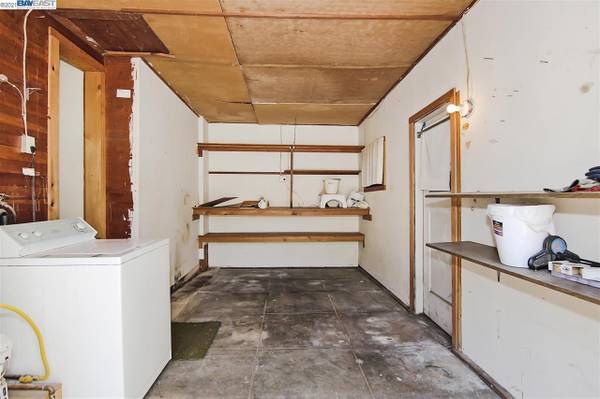 1BR/1BA Single Family House on Hawthorne Ave · Palo Alto photo 2